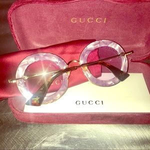 L’Aveugle Par Amour Gucci glasses